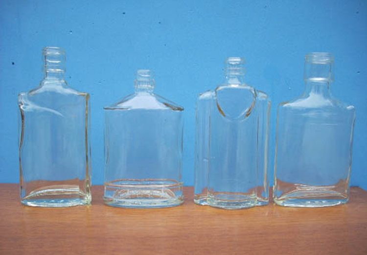 选玻璃酒瓶需要注意些什么？